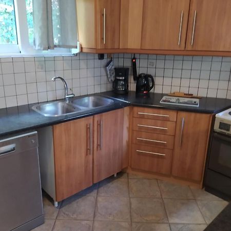Marousi Comfy Apartment With Balcony Atena Exterior foto